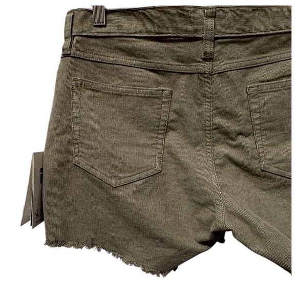 Carve Designs Oahu 4 inch Corduroy Shorts Olive Size 10 NEW - Picture 6 of 9